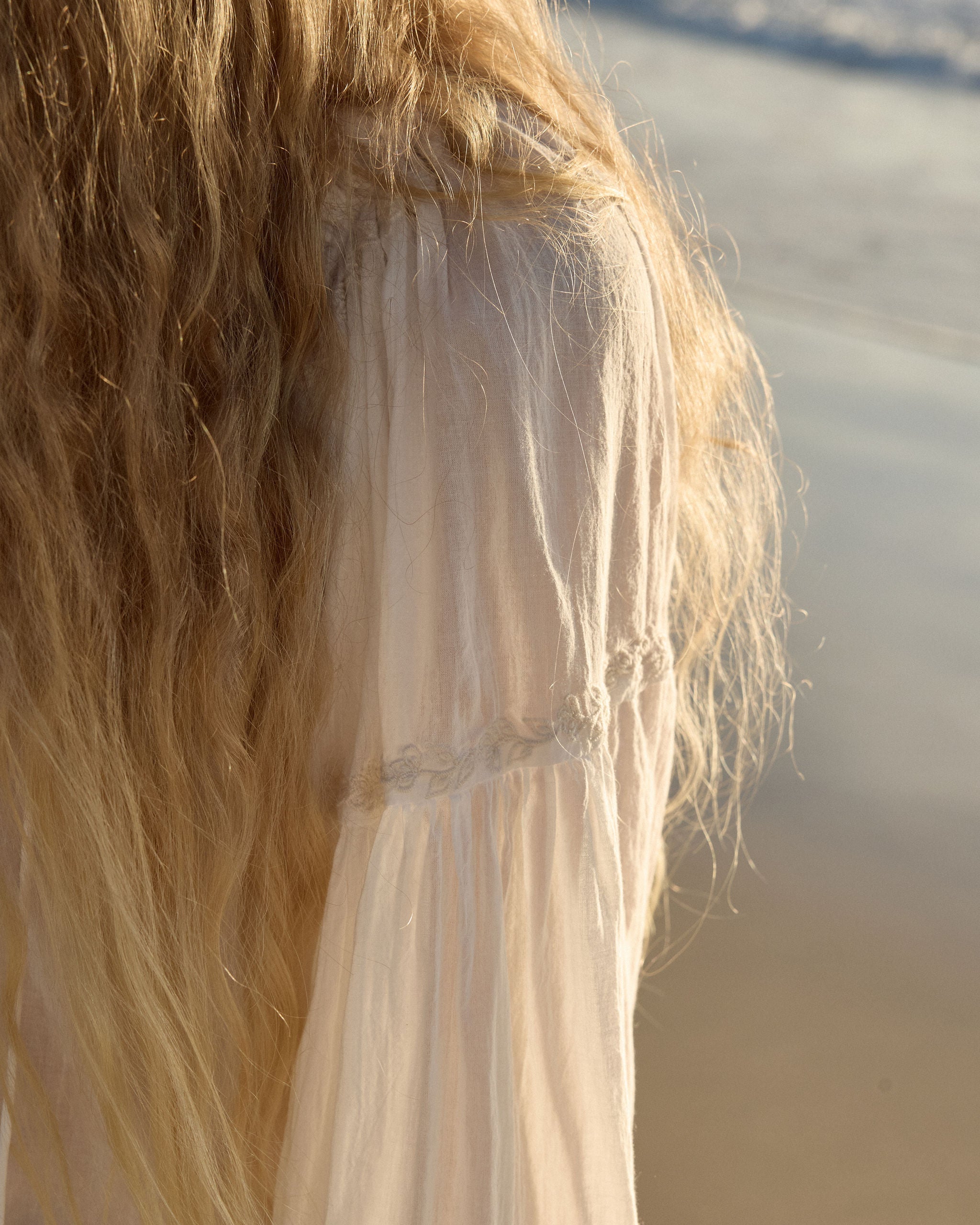 Lakoen Emory Blouse in soft white cotton with drawstring neckline and waist and 3/4 sleeves