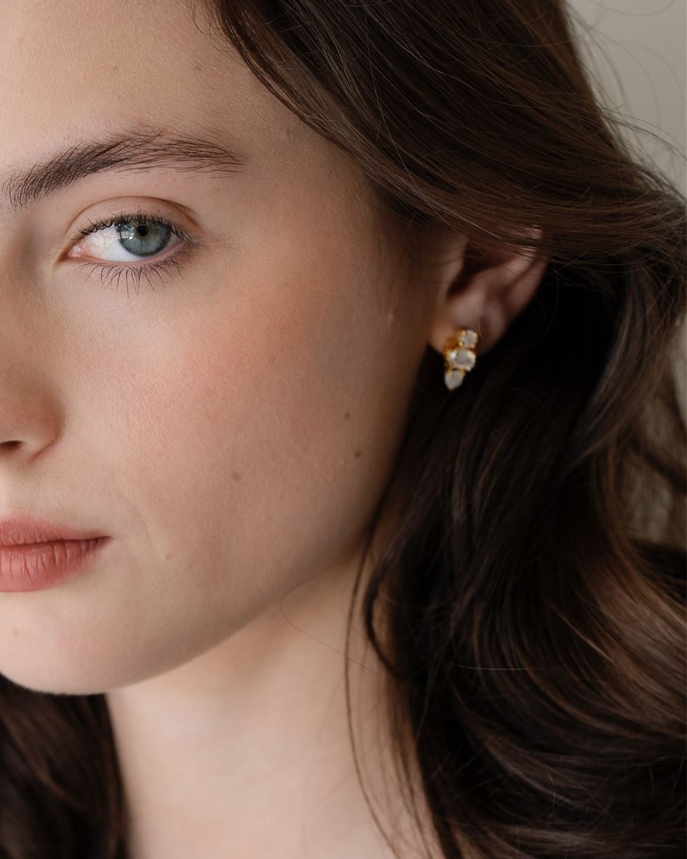 Lakoen agatha Studs in Brass and Labradorite.