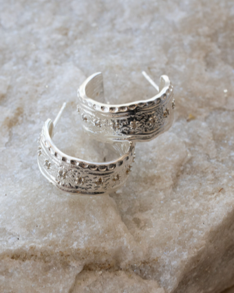 Lakoen Silver Inca hoops earrings with cubic zirconia stars